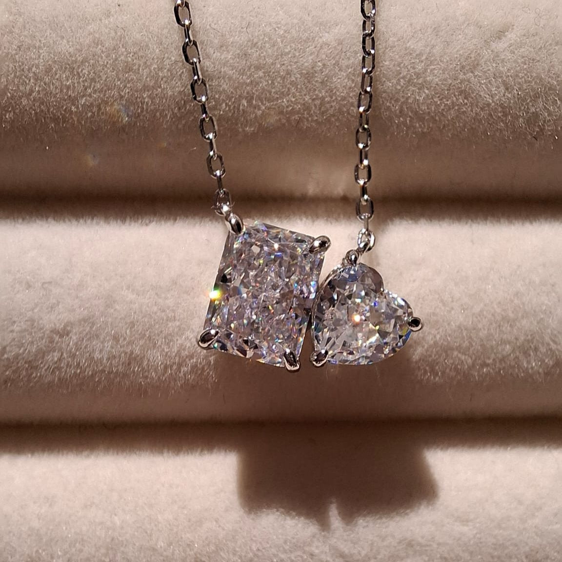 Ariana Crystal White Necklace